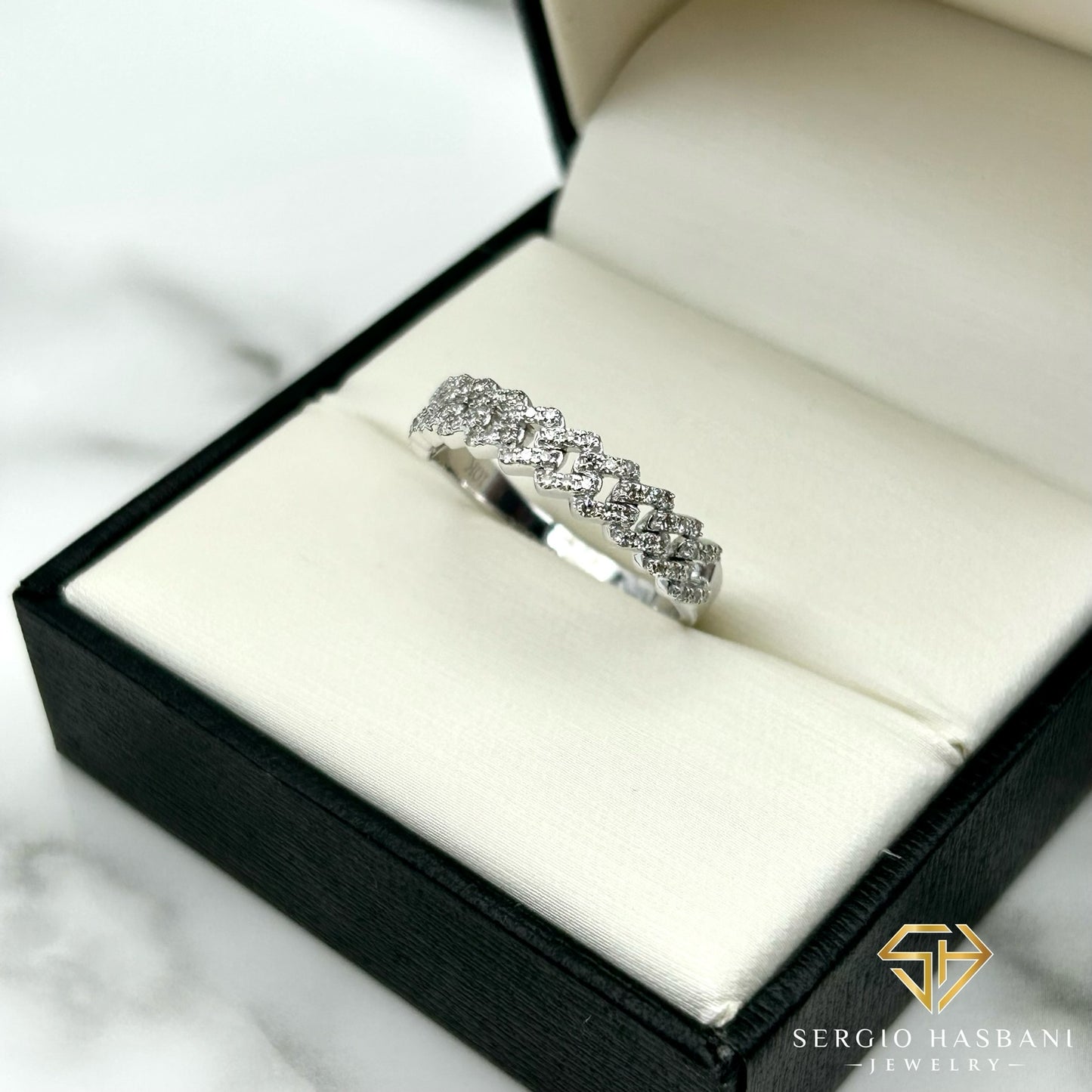 10K CUBICE Diamond Ring