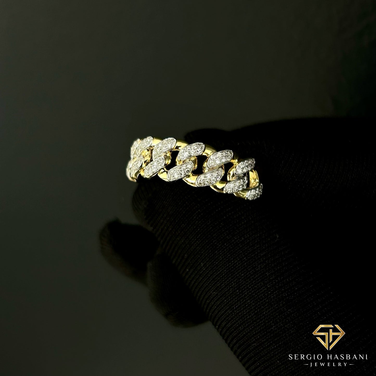 10K CUBLO Diamond Ring
