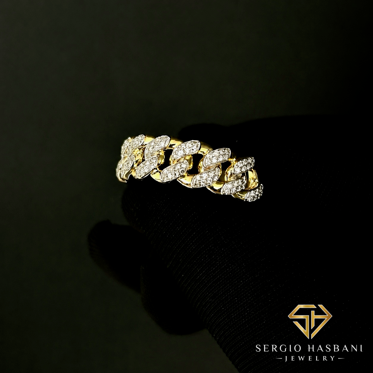 10K CUBLO Diamond Ring