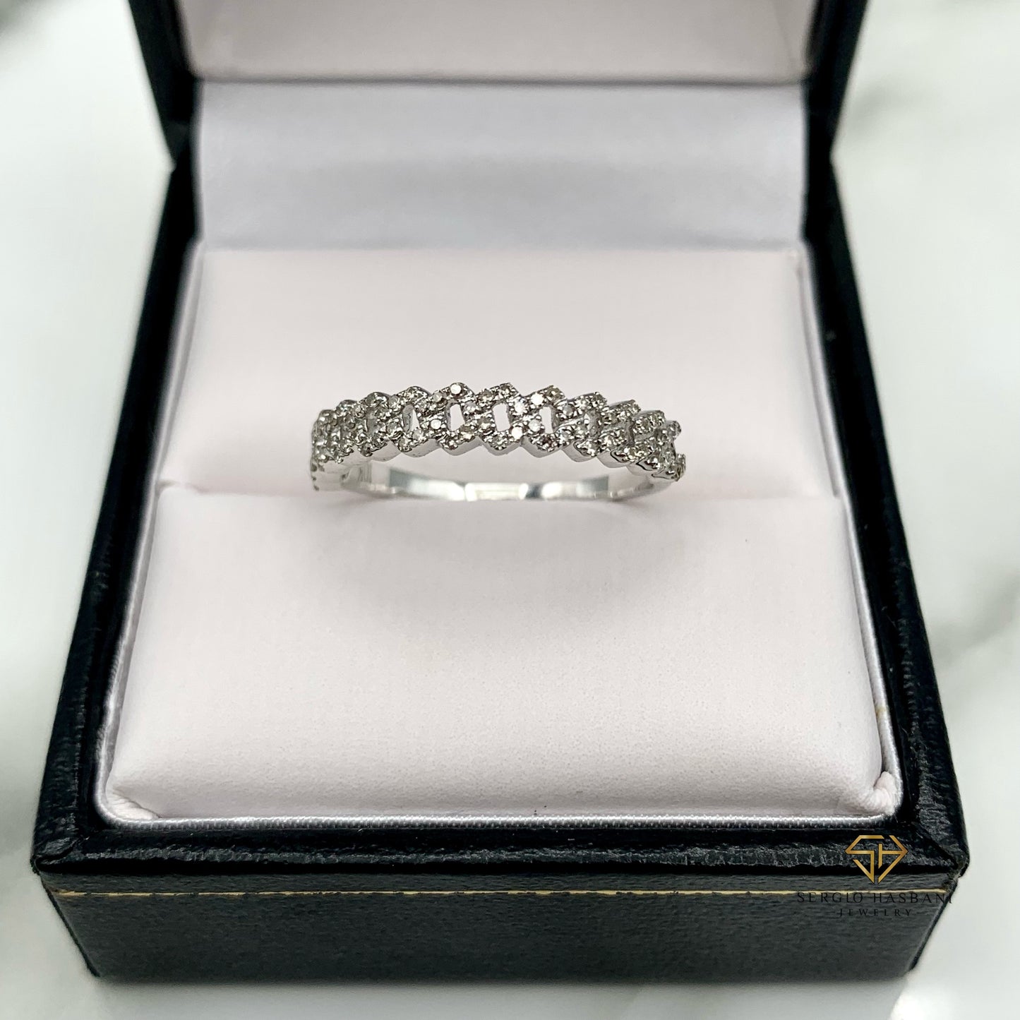 10K CUBLY Diamond Ring