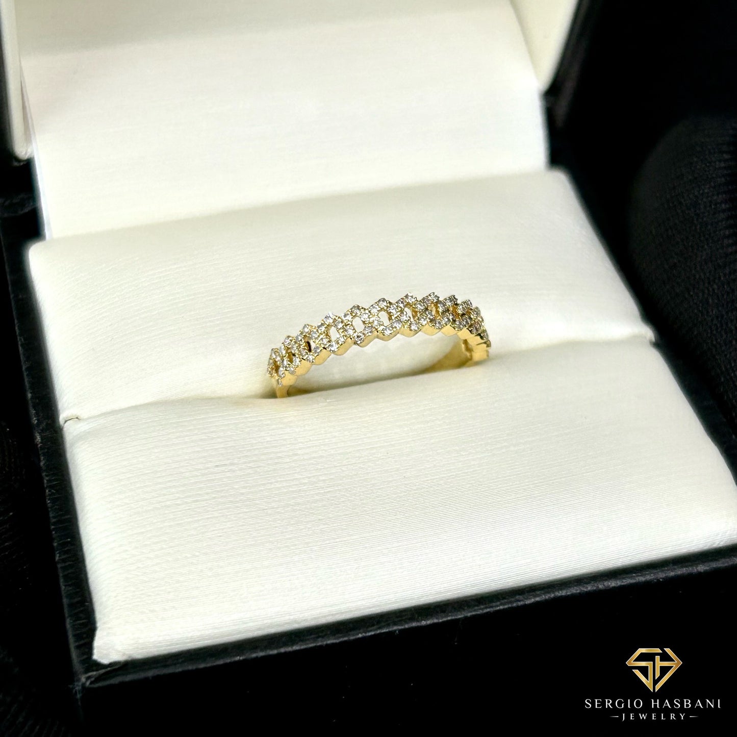 10K CUBLY Diamond Ring