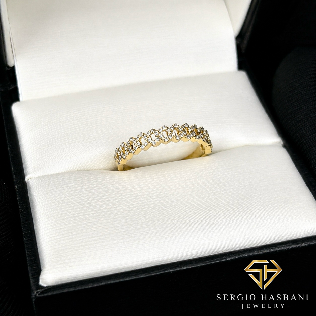 10K CUBLY Diamond Ring