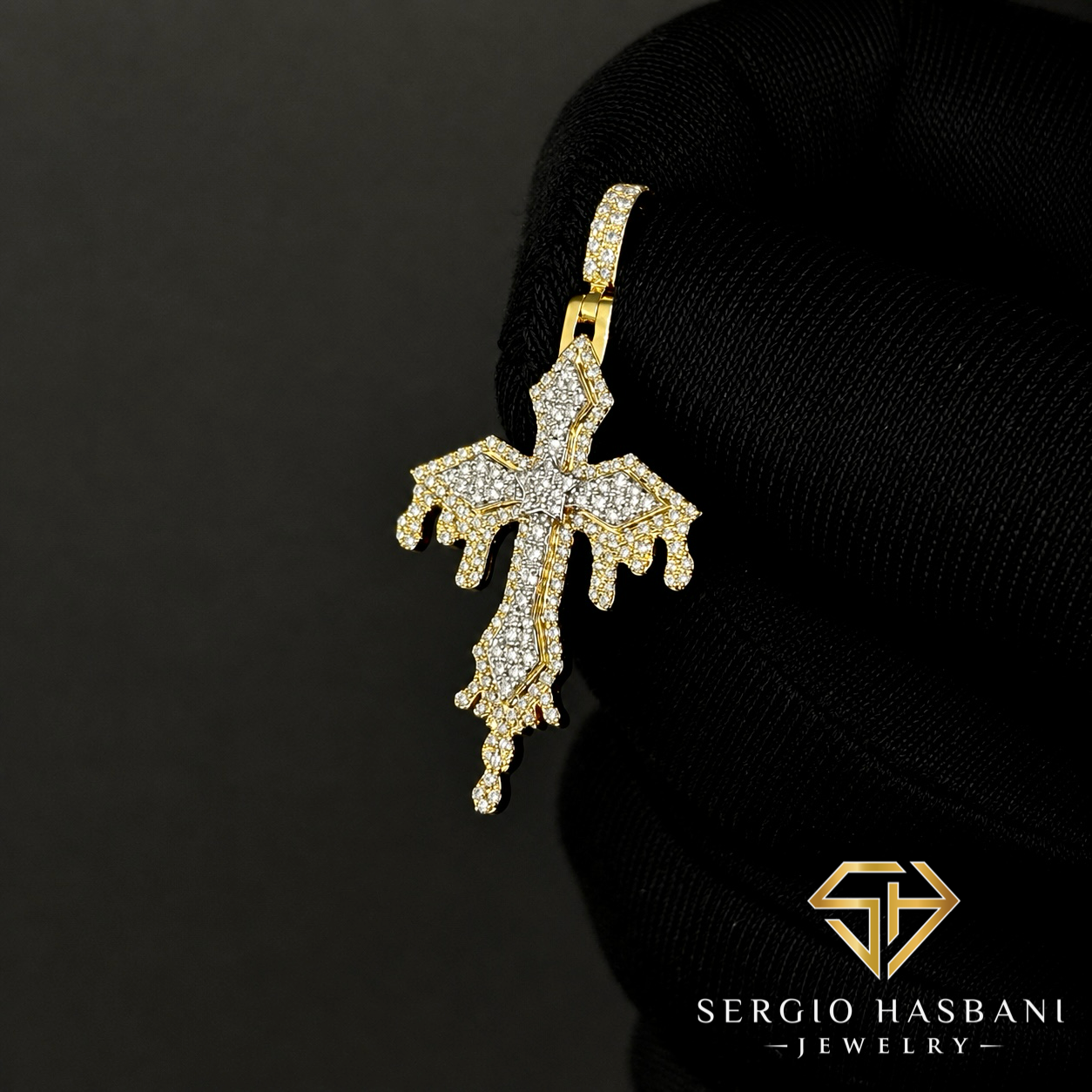 10K DRIPCROSS Diamond Pendant