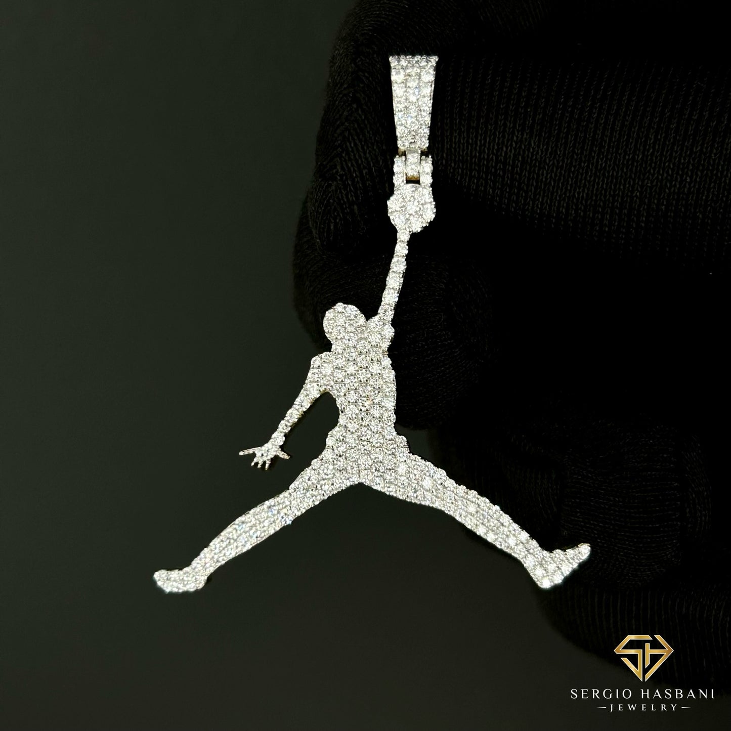 10K DUNK VVS Lab Diamond Pendant