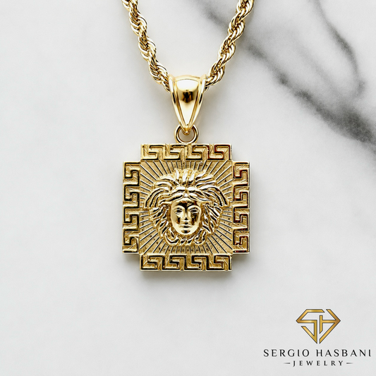 10K DUSARO Medusa Head Pendant