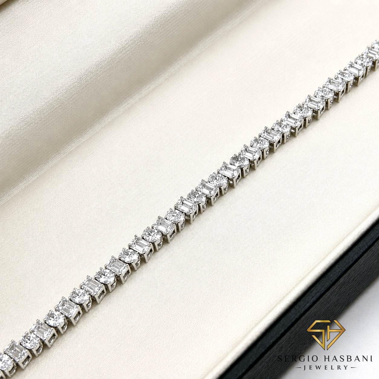 10K EMELOVA VVS Lab Diamond Bracelet