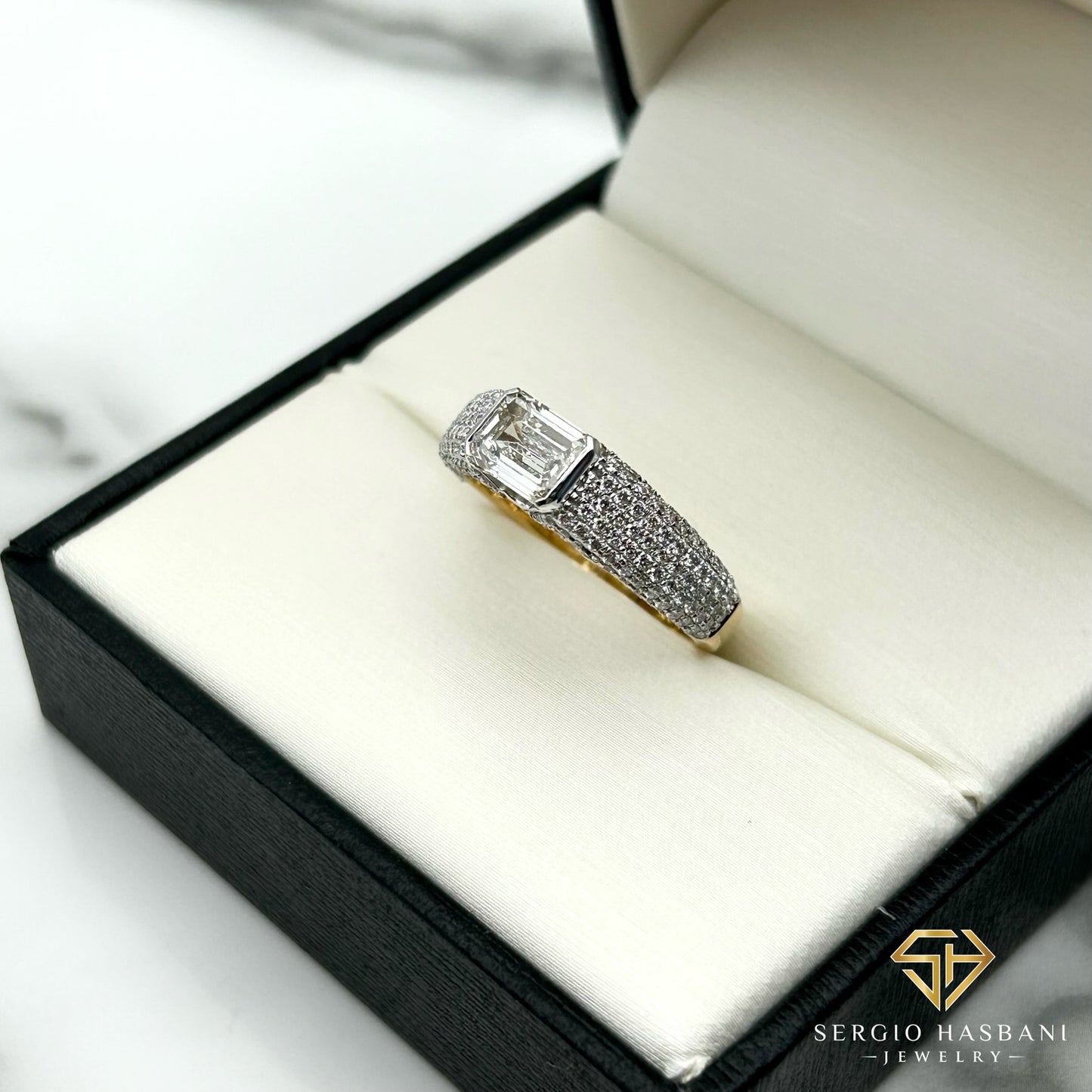 10K EMERIAL VVS/VS Lab Diamond Ring
