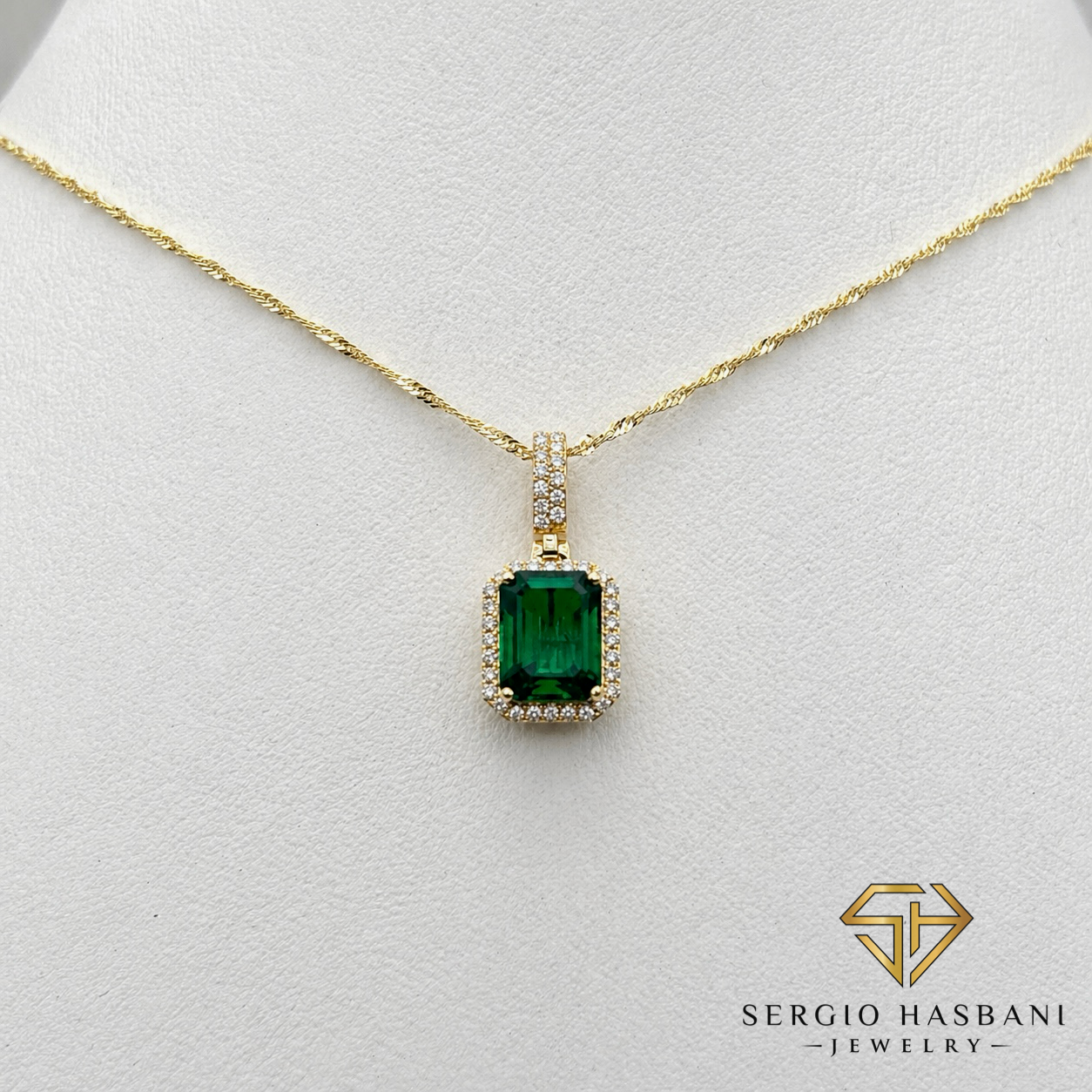 10K EMIRI Lab Diamond & Emerald Necklace