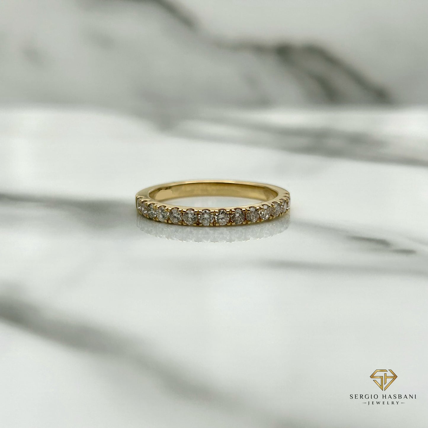 10K ETERNISA Diamond Ring