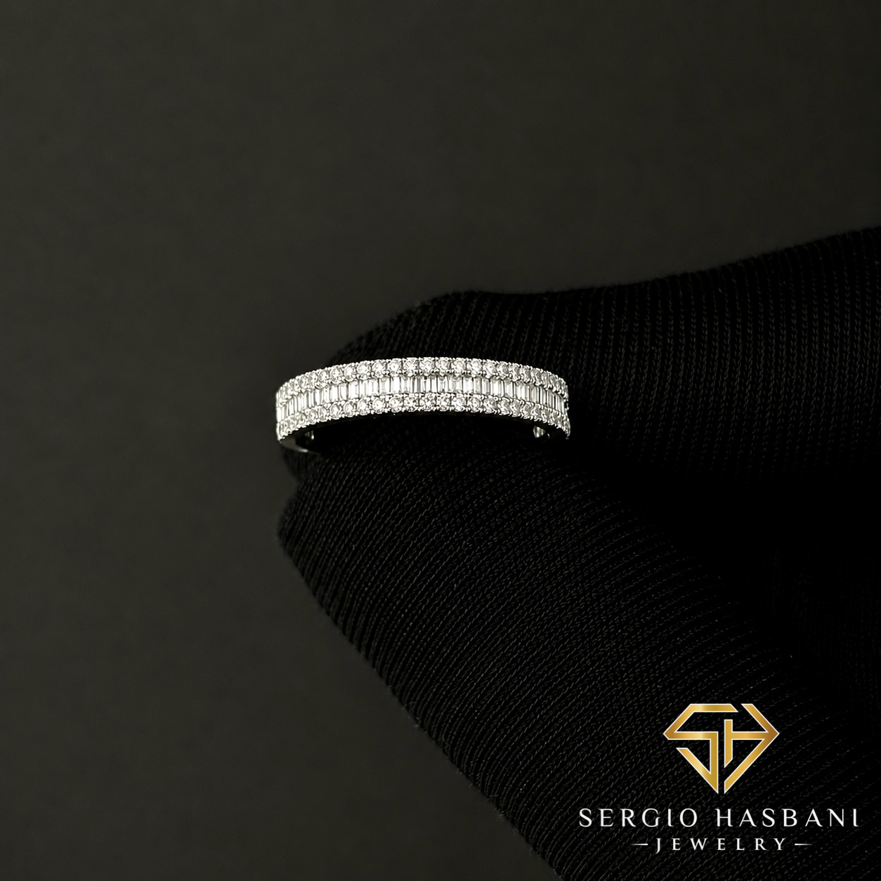 10K ETERNI BG Diamond Ring