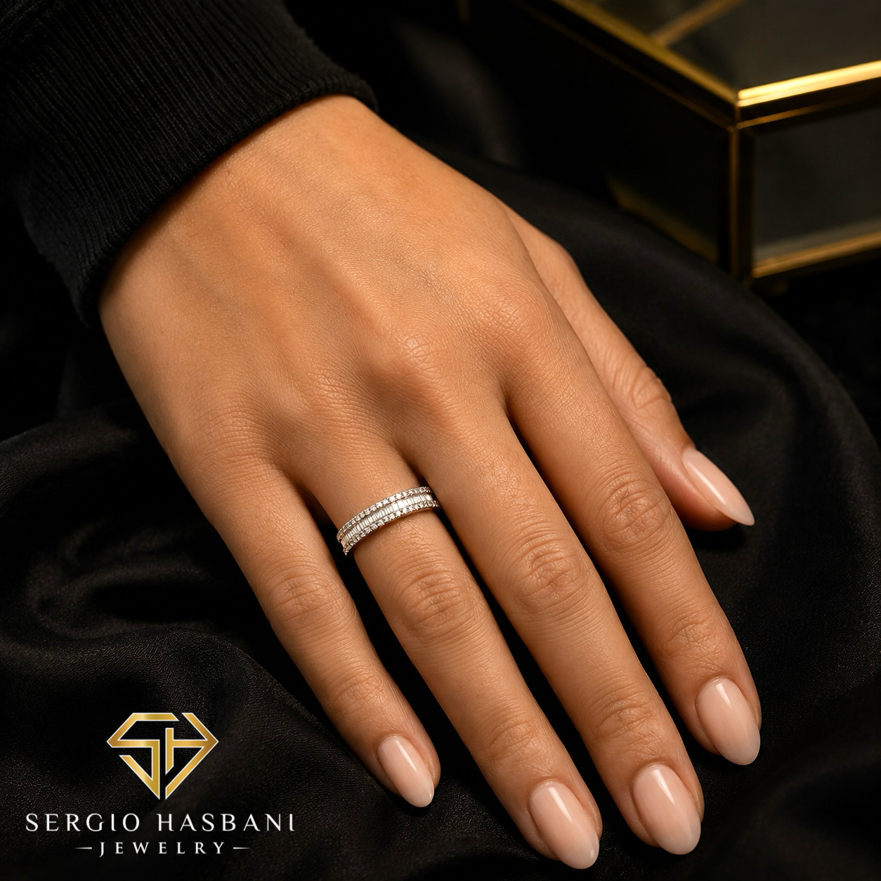 10K ETERNI BG Diamond Ring