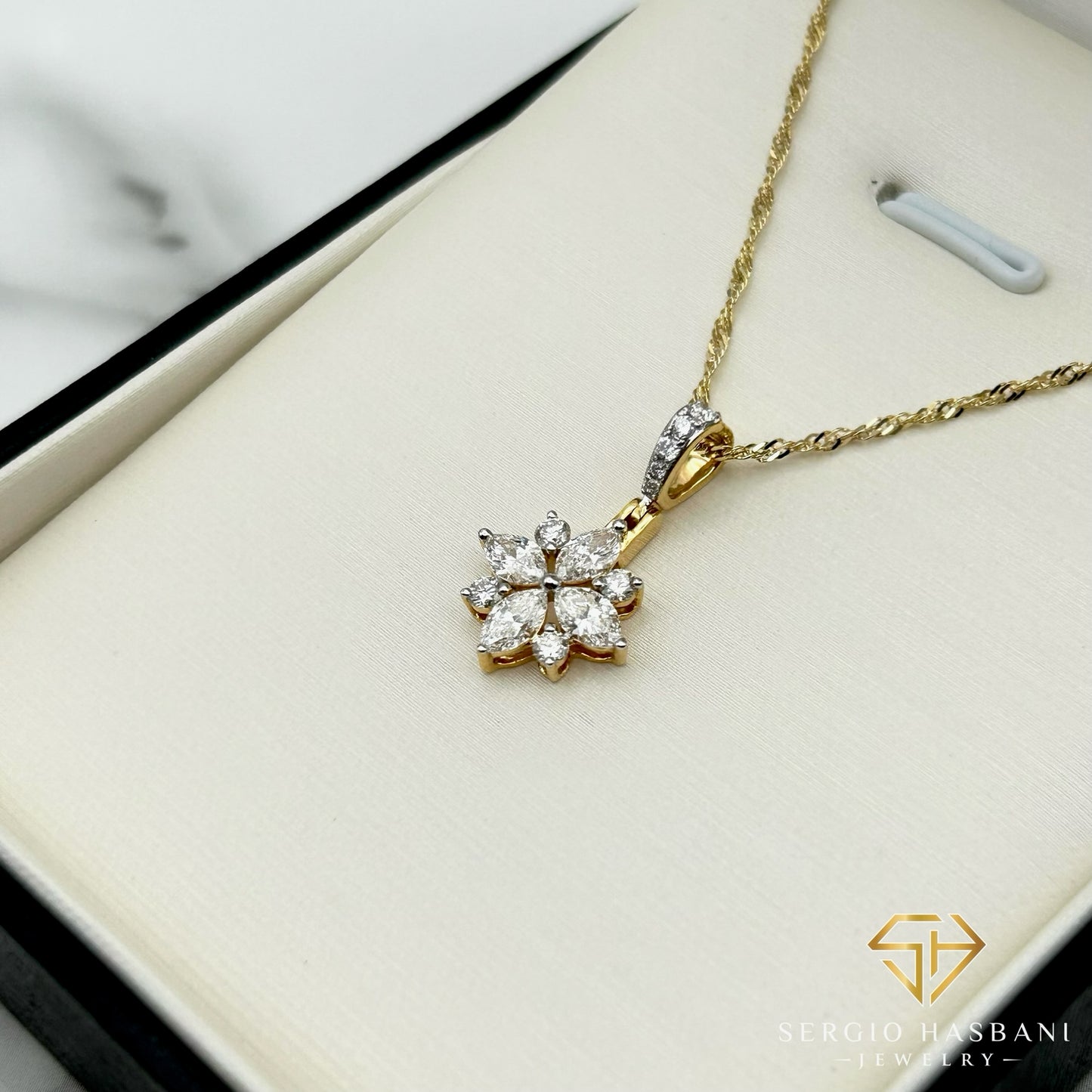 10K FIORA VVS Lab Diamond Necklace