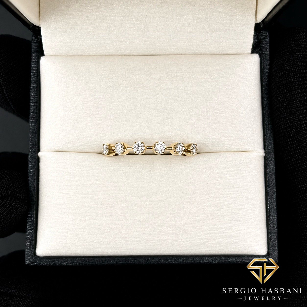 10K FLOATY VVS Lab Diamond Ring