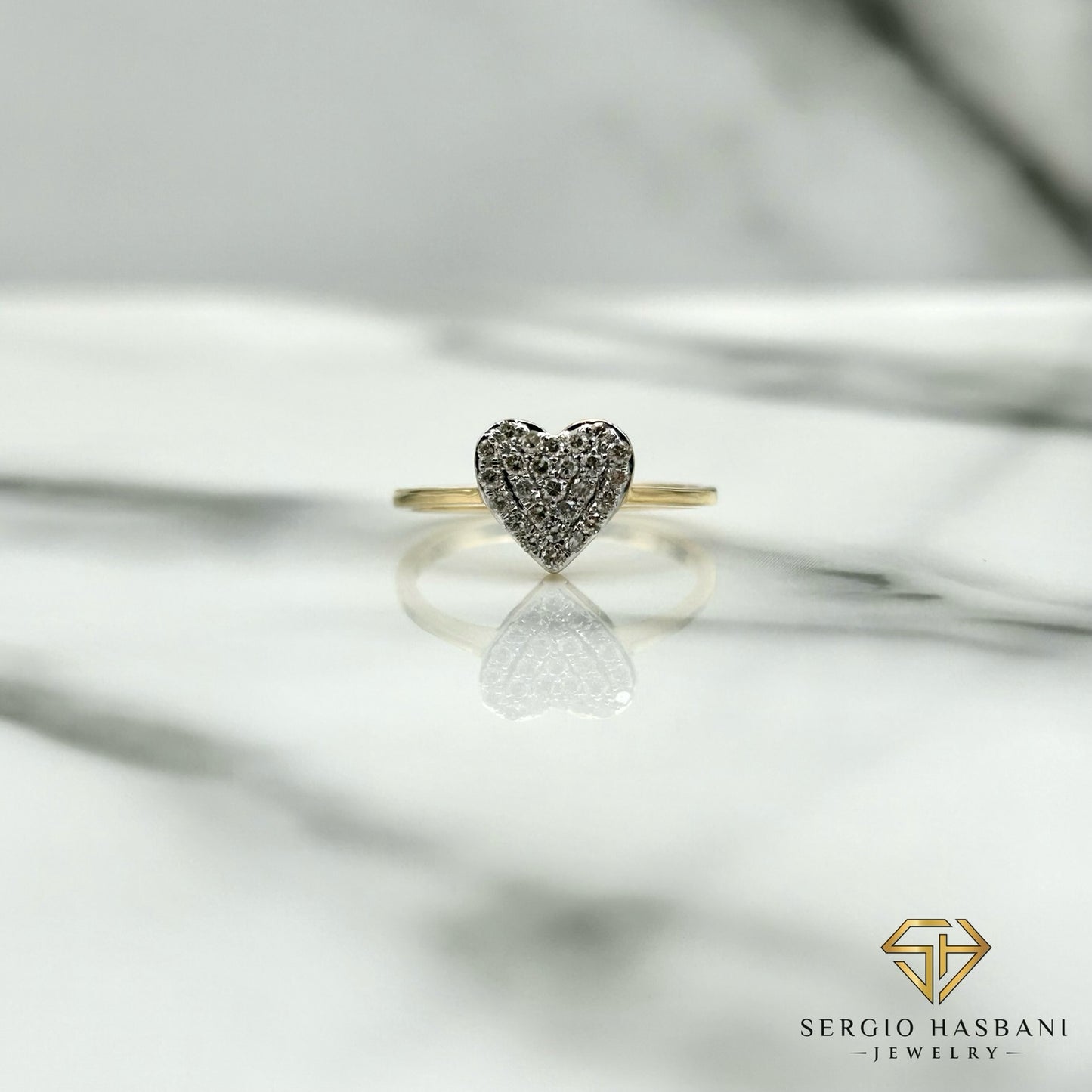 10K HEART7 Diamond Ring