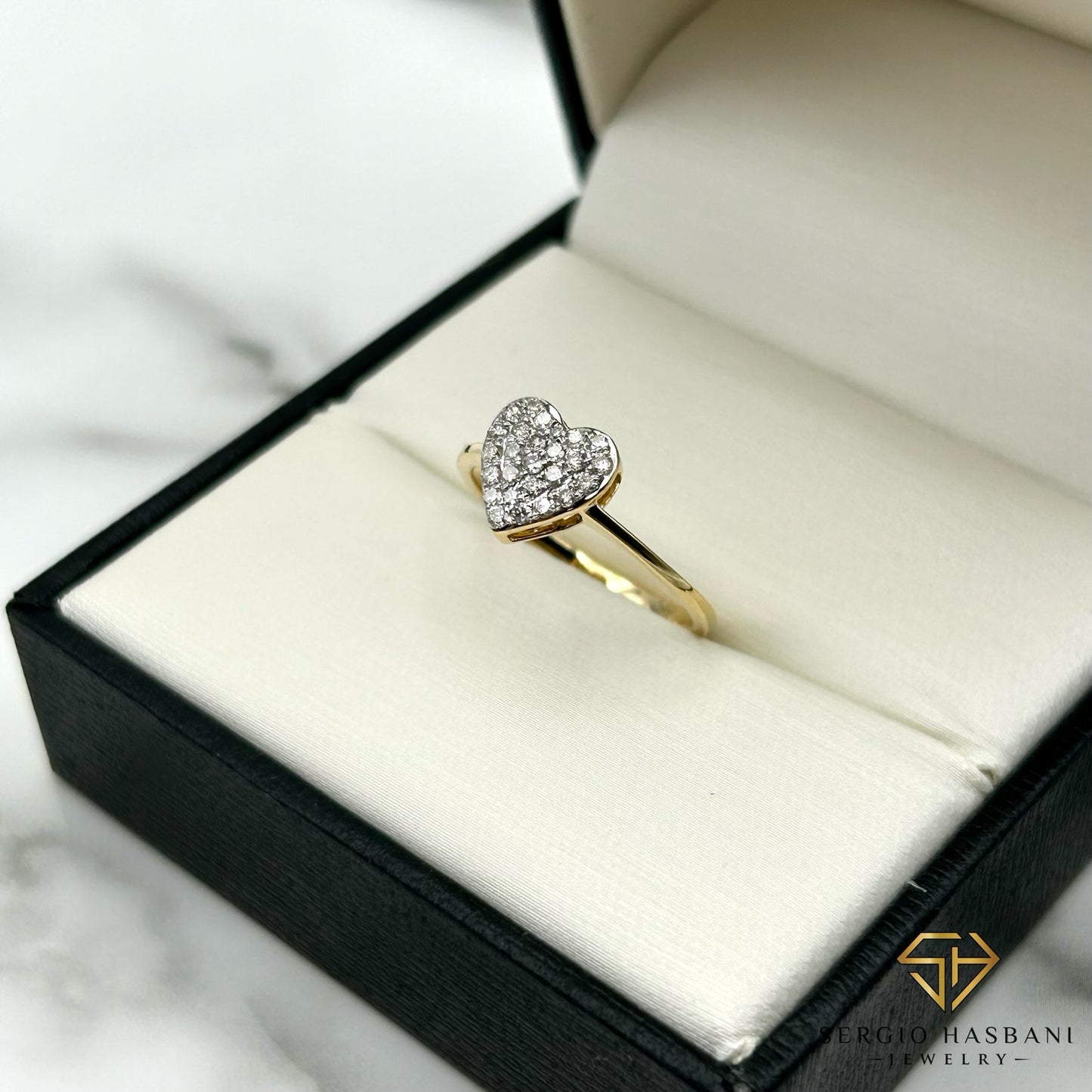 10K HEART7 Diamond Ring