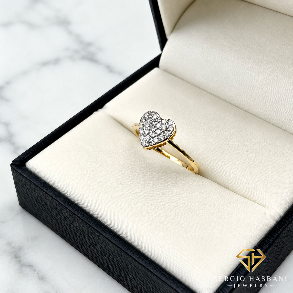 10K HEART7 Diamond Ring