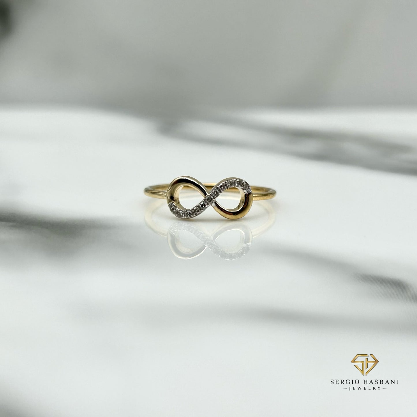 10K INFINITY Diamond Ring