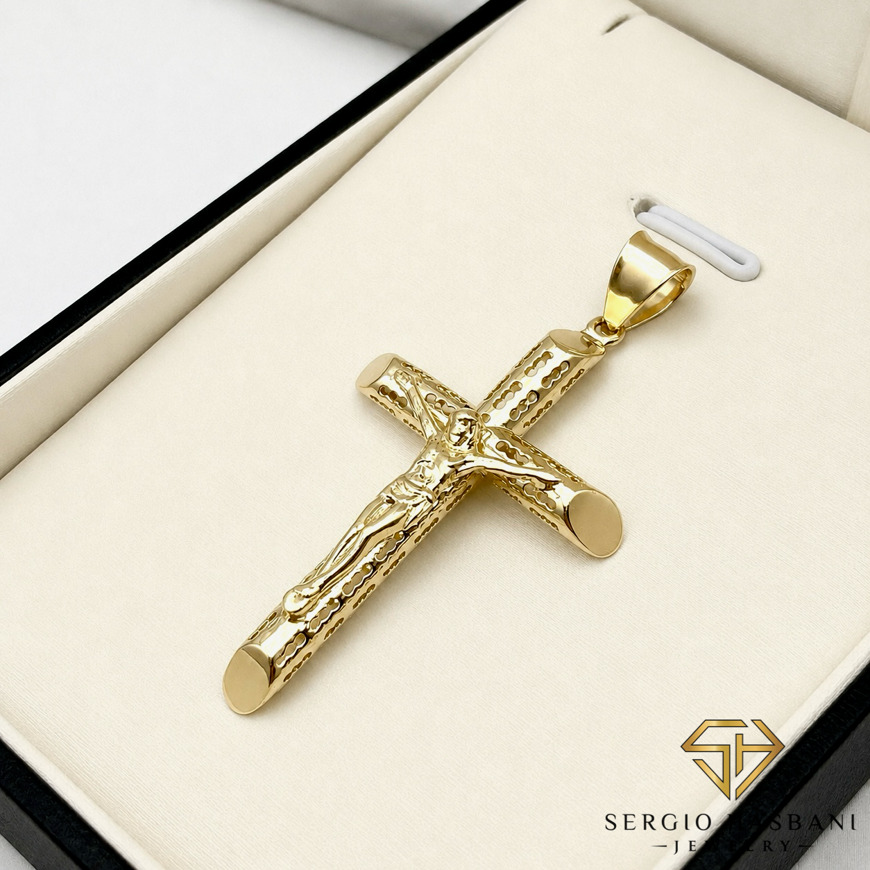 10K JESUS CROSS Pendant