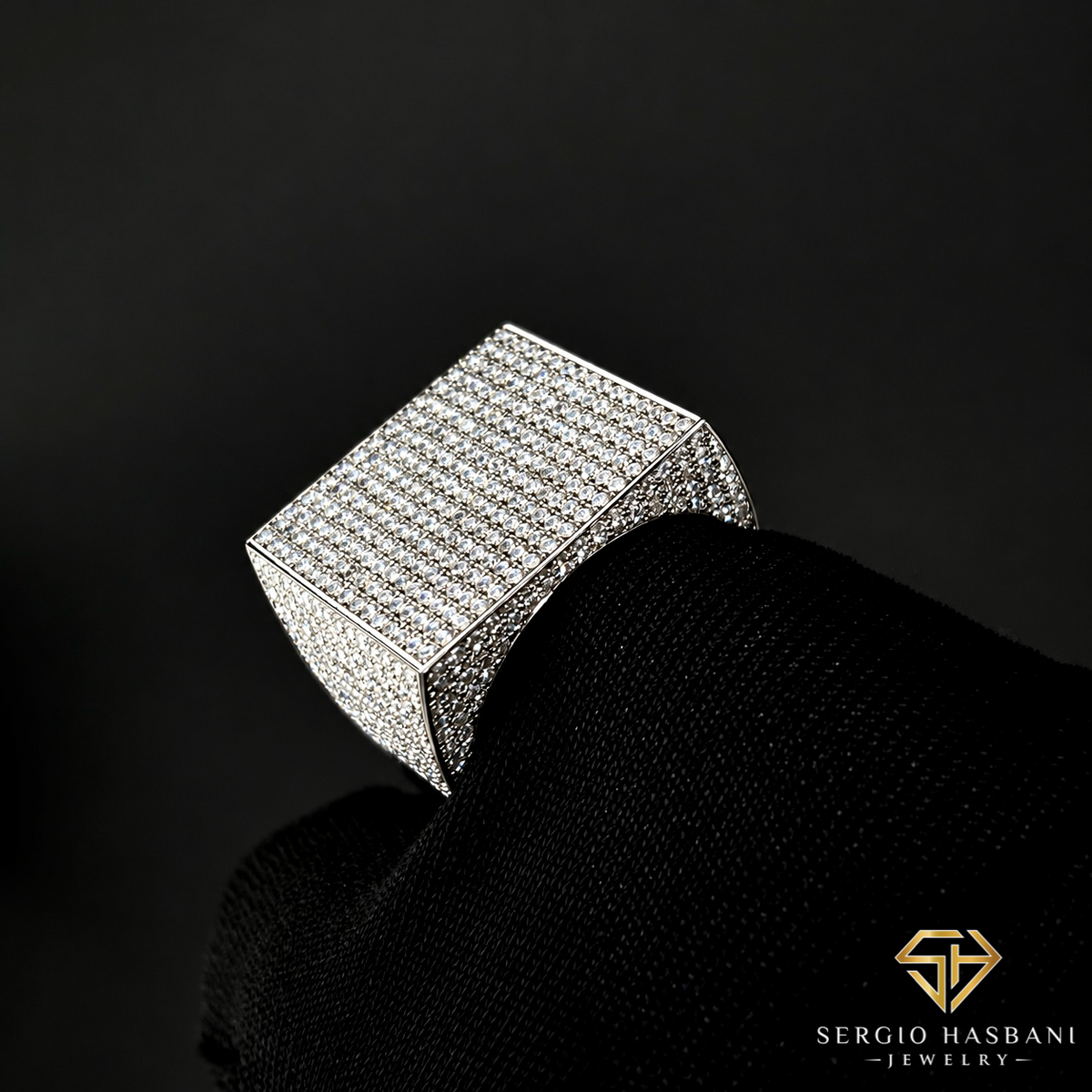 10K KANE Diamond Ring