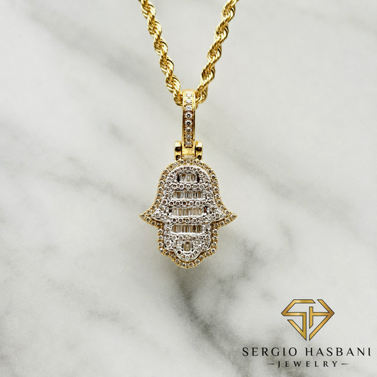 10K KHAMSA2 Diamond Pendant