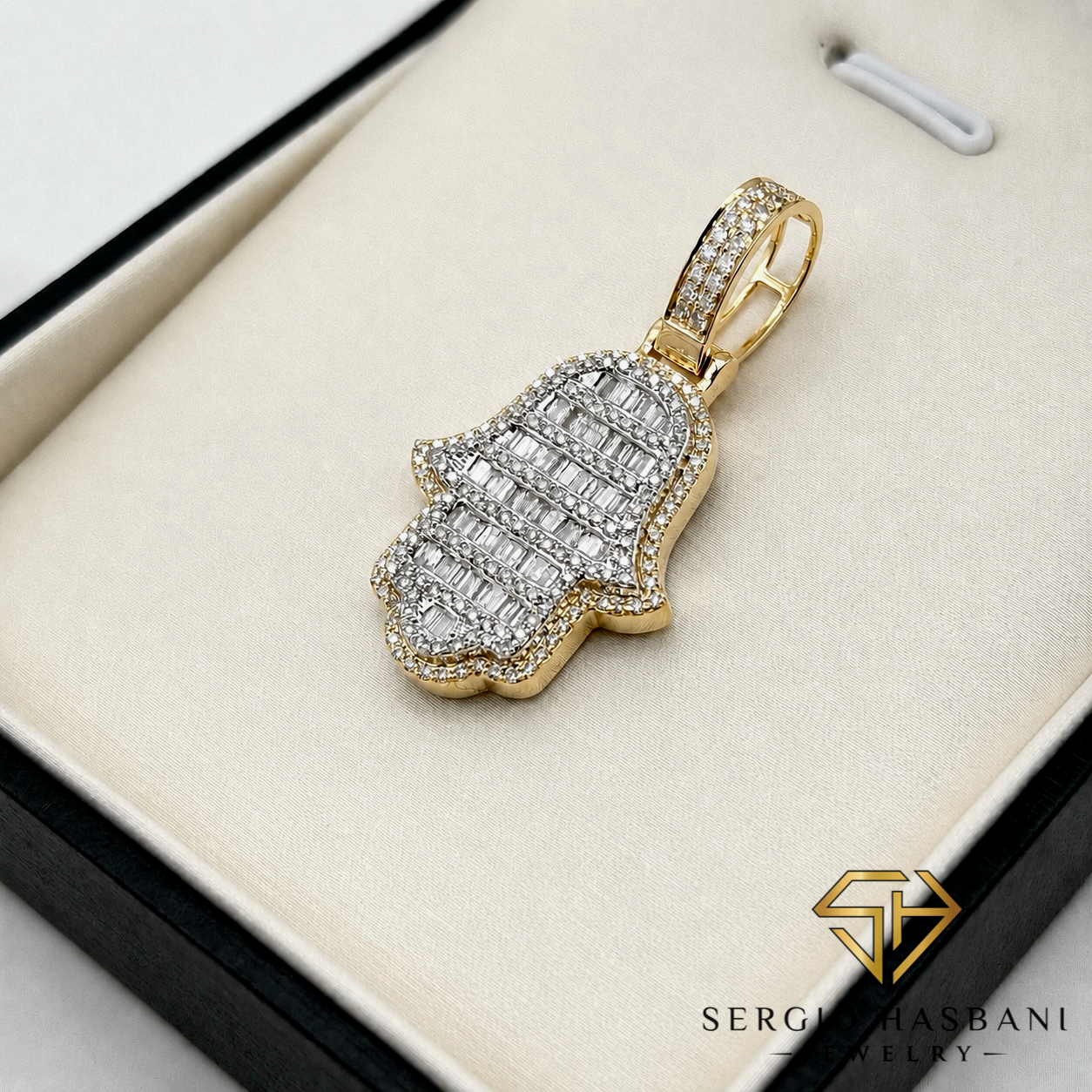 10K KHAMSA3 Diamond Pendant