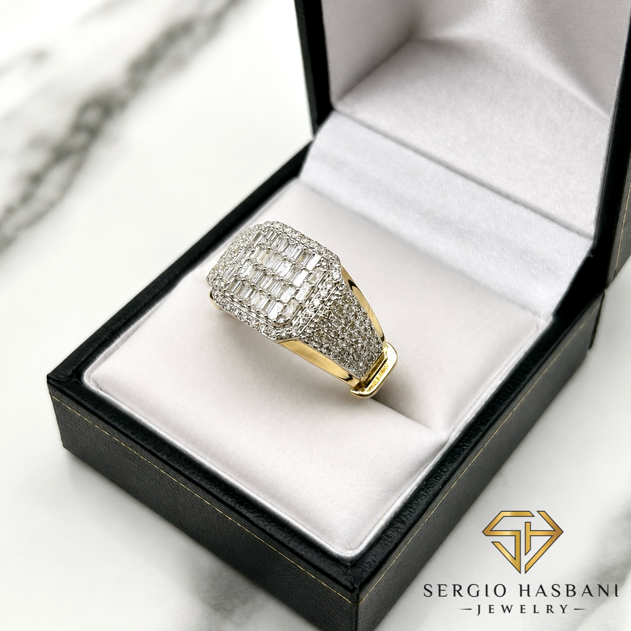 10K LEGANTE Diamond Ring