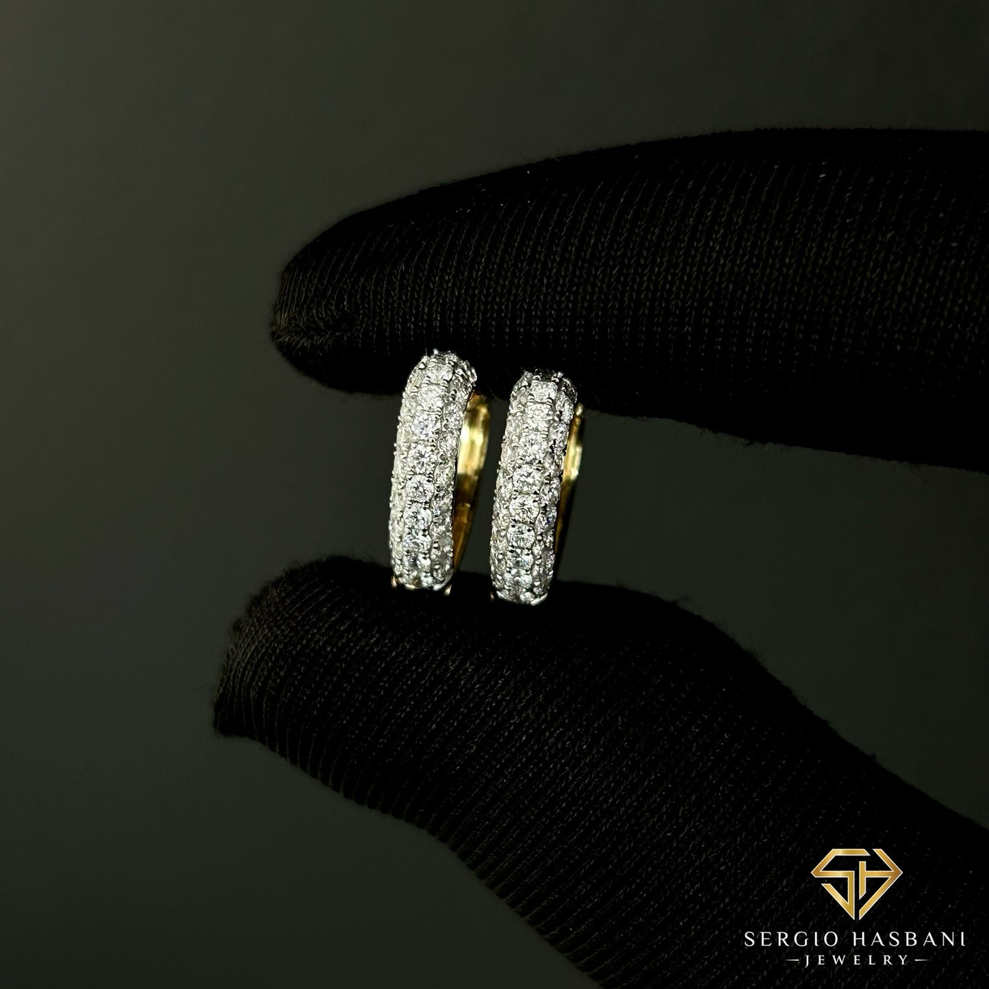 10K LOVHUGGS VVS Lab Diamond Earrings