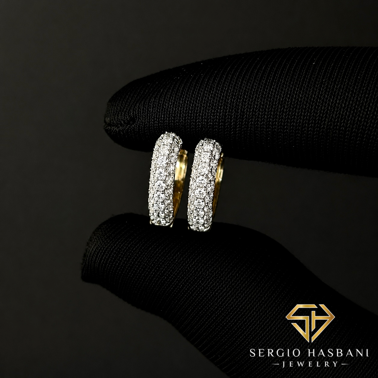 10K LOVHUGGS VVS Lab Diamond Earrings