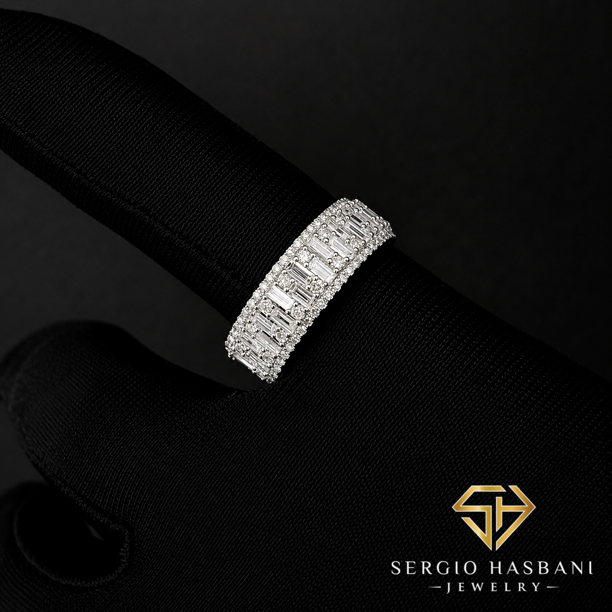 10K MIRRA Diamond Ring