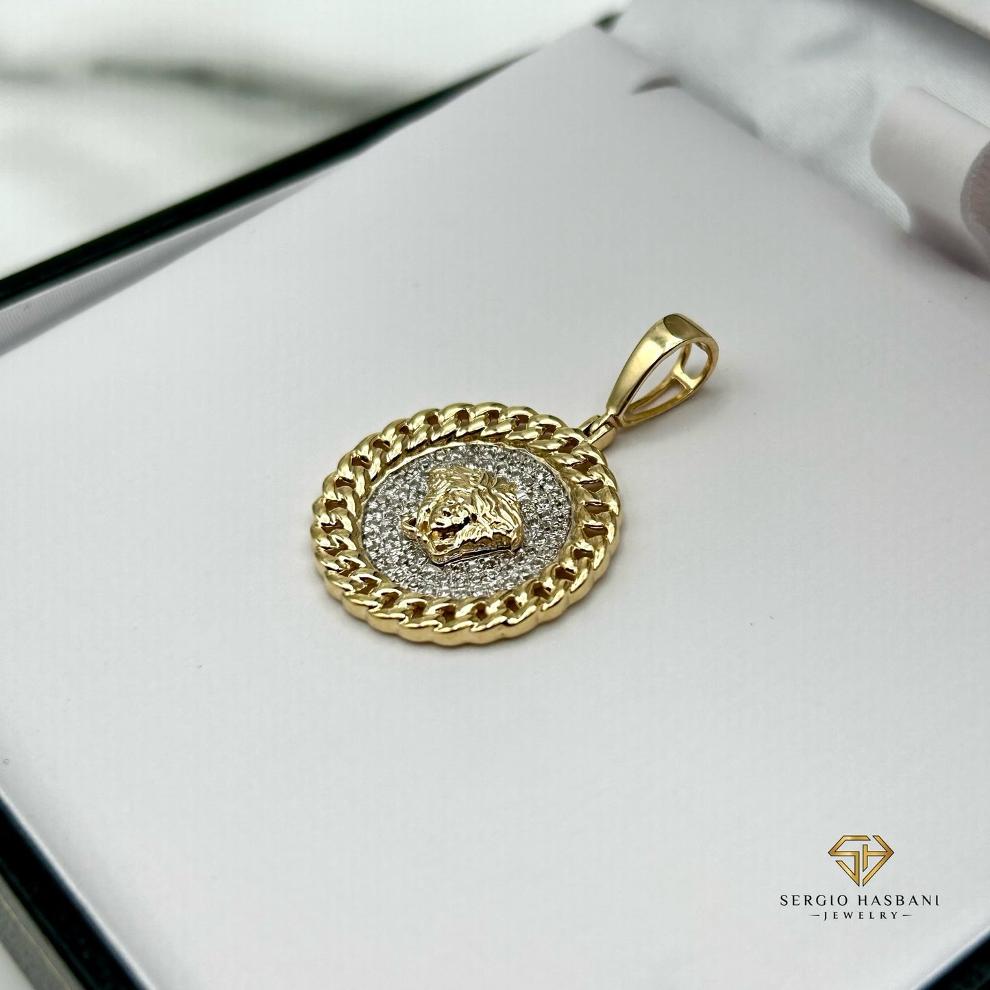 10K MURI Diamond Pendant