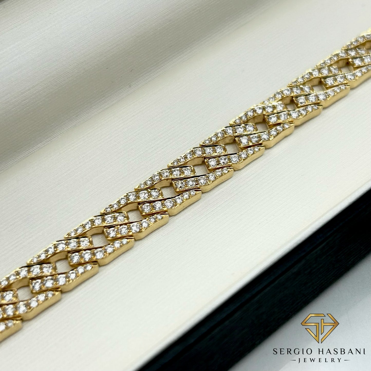 10K RAZR2 BOX VVS Lab Diamond Bracelet