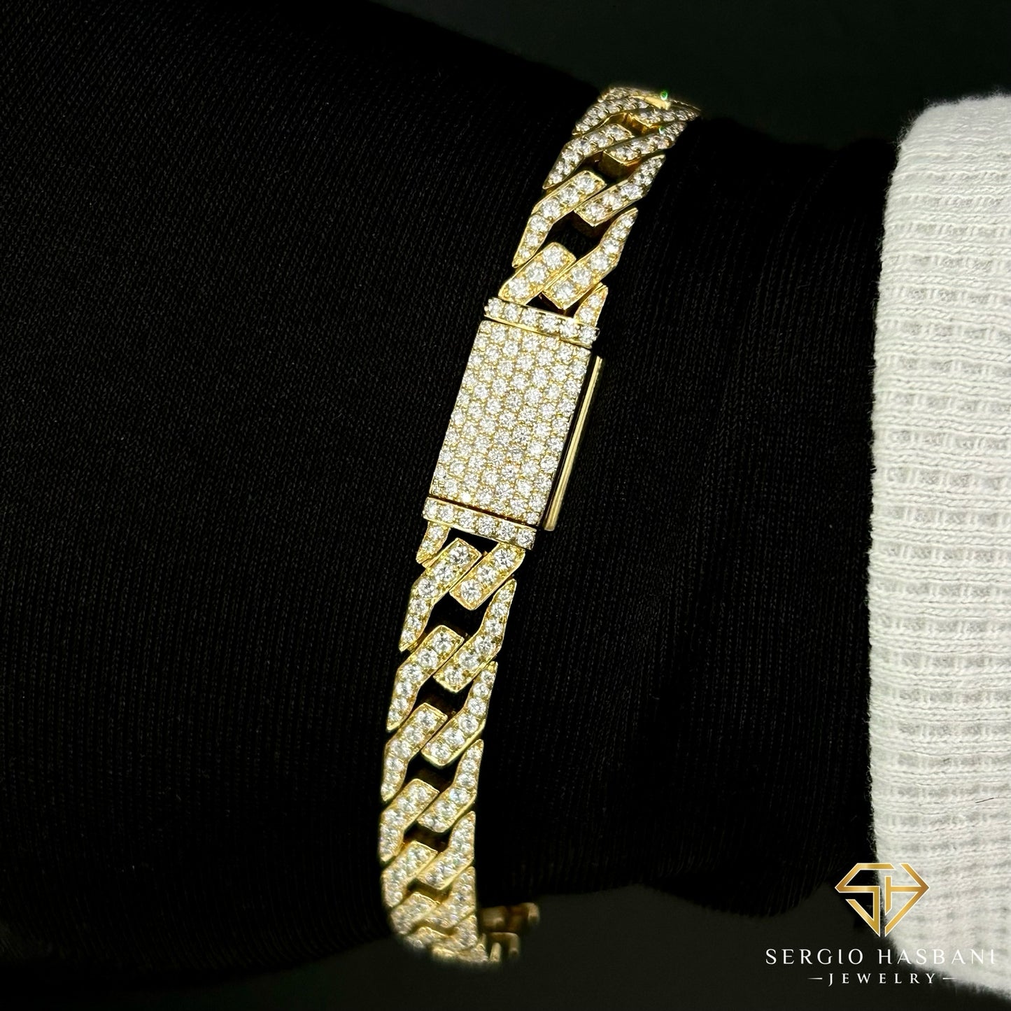 10K RAZR2 BOX VVS Lab Diamond Bracelet