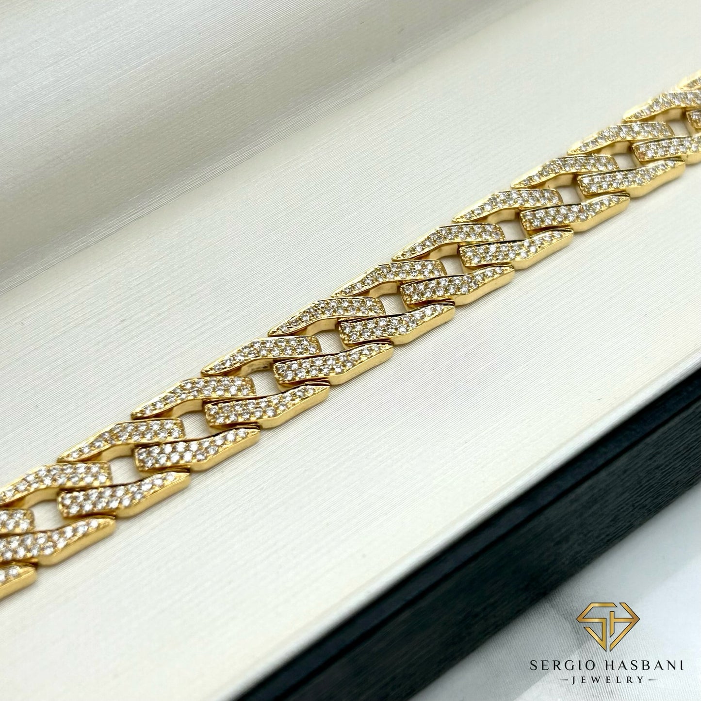 10K RAZR VVS Lab Diamond Bracelet