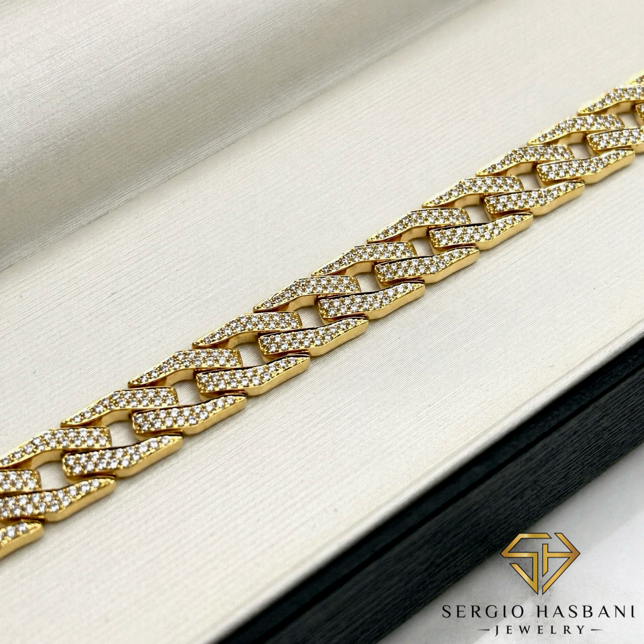 10K RAZR VVS Lab Diamond Bracelet