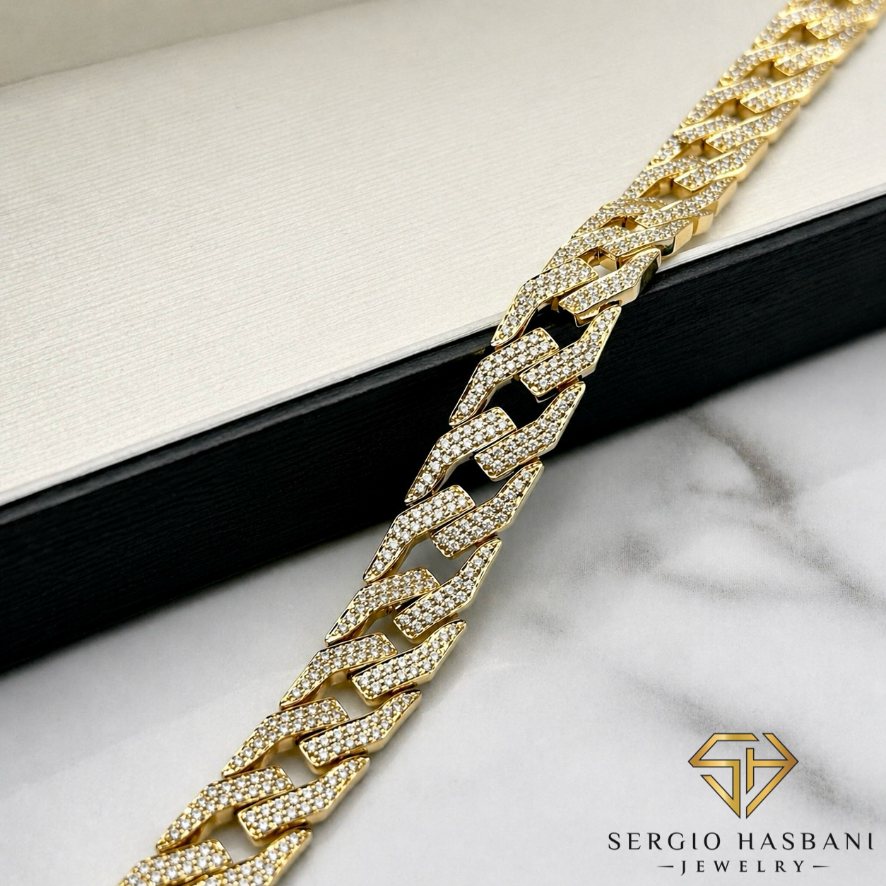 10K RAZR VVS Lab Diamond Bracelet