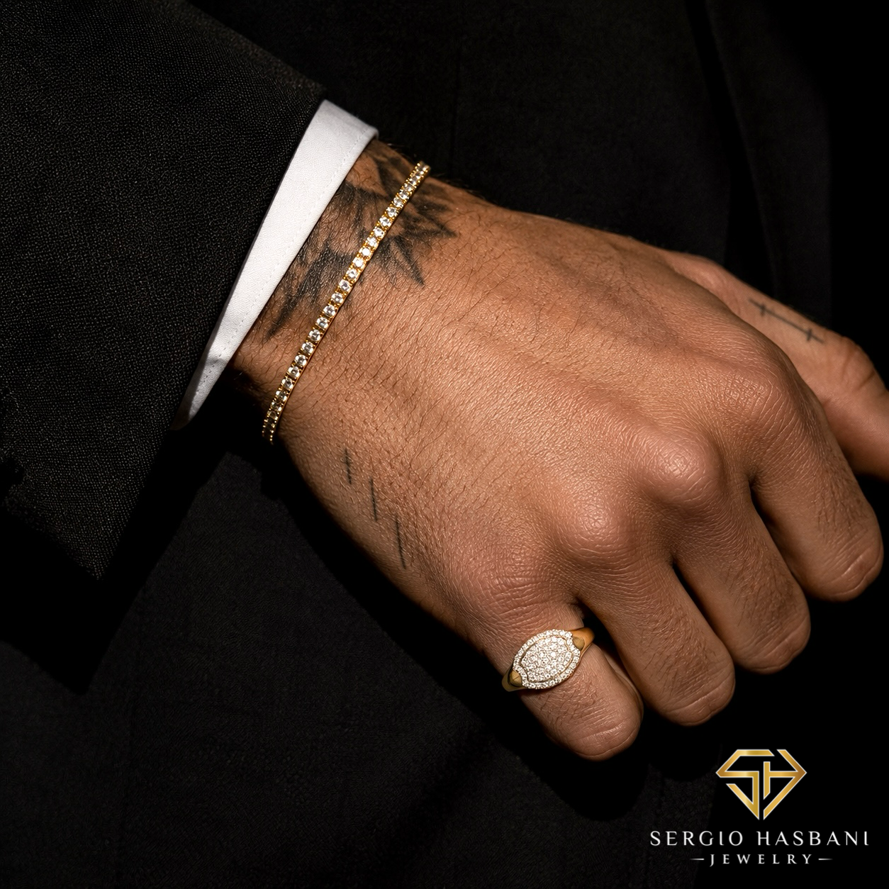 10K RIZZY Diamond Ring