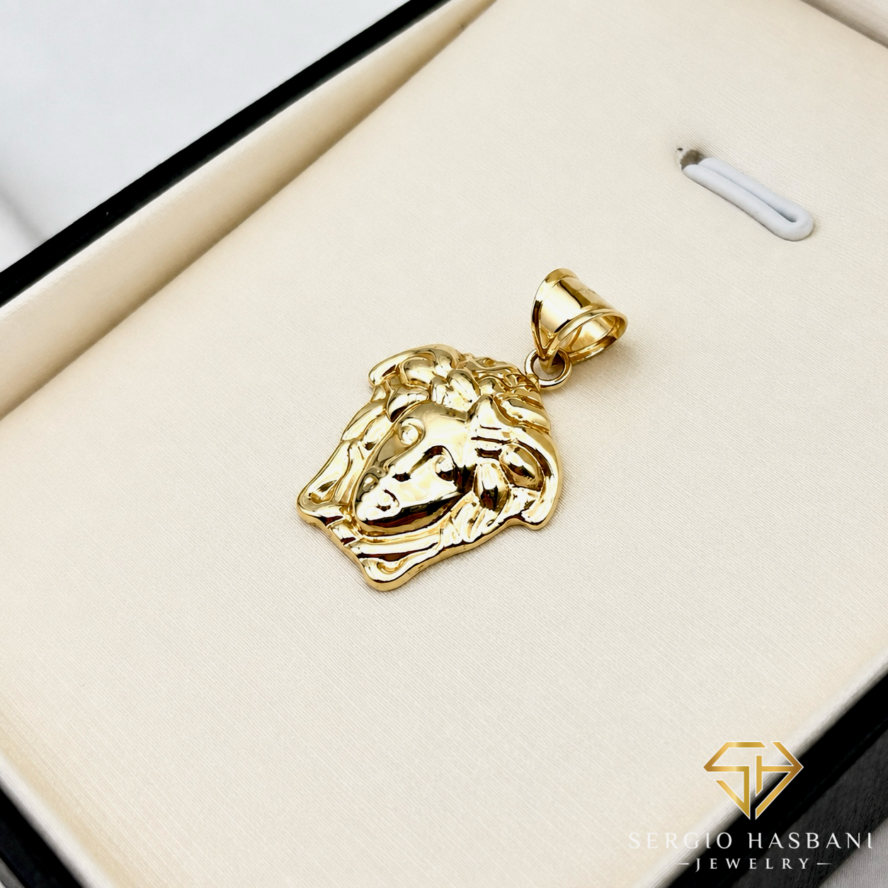 10K ROMORO Medusa Head Pendant