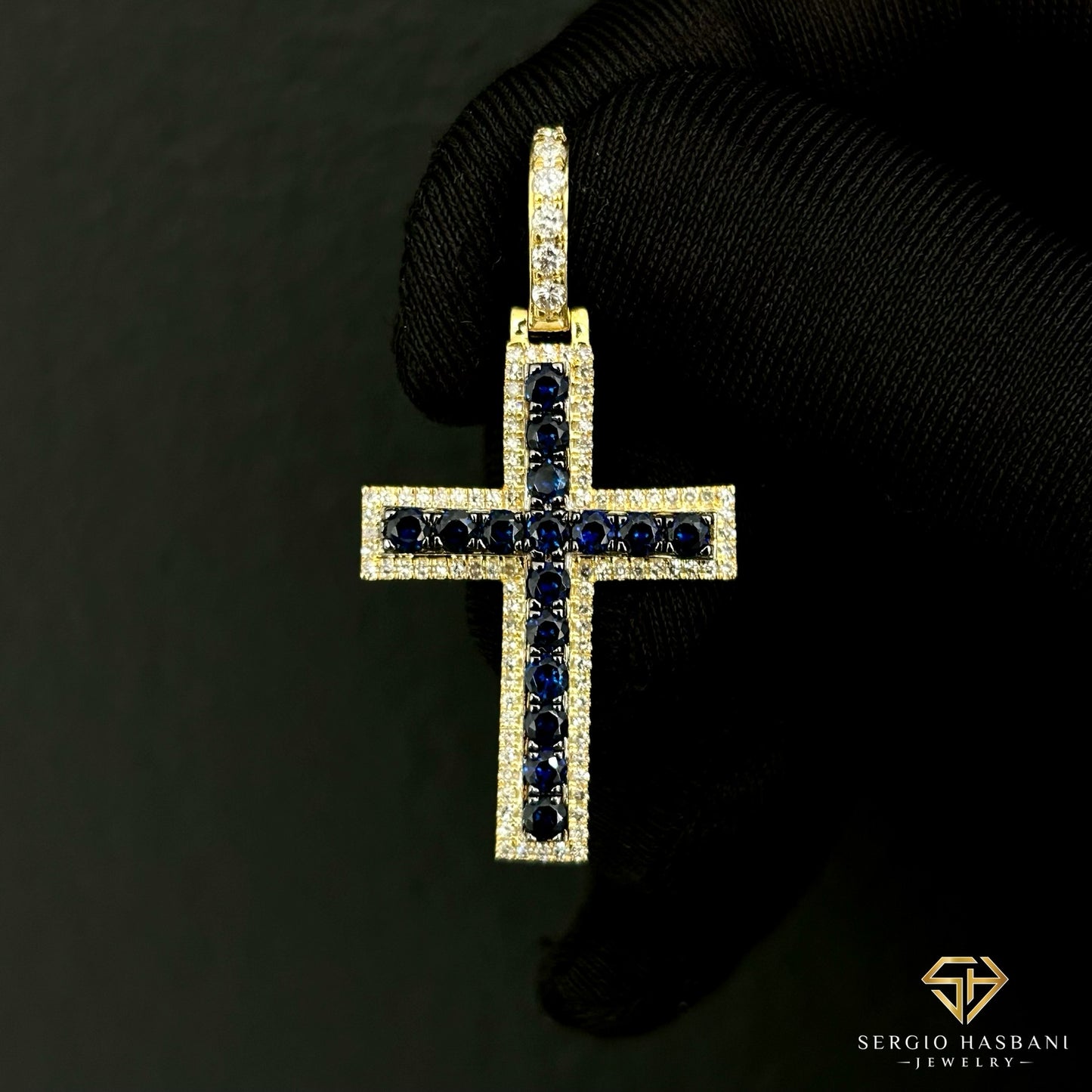 10K SAPHIRO Diamond Cross Pendant