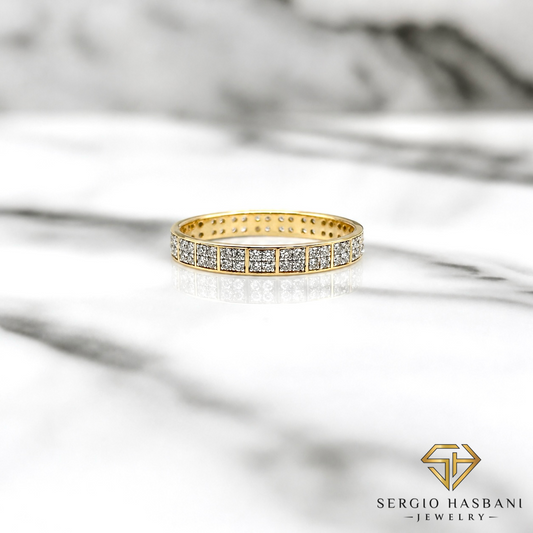 10K SLEEK Diamond Ring