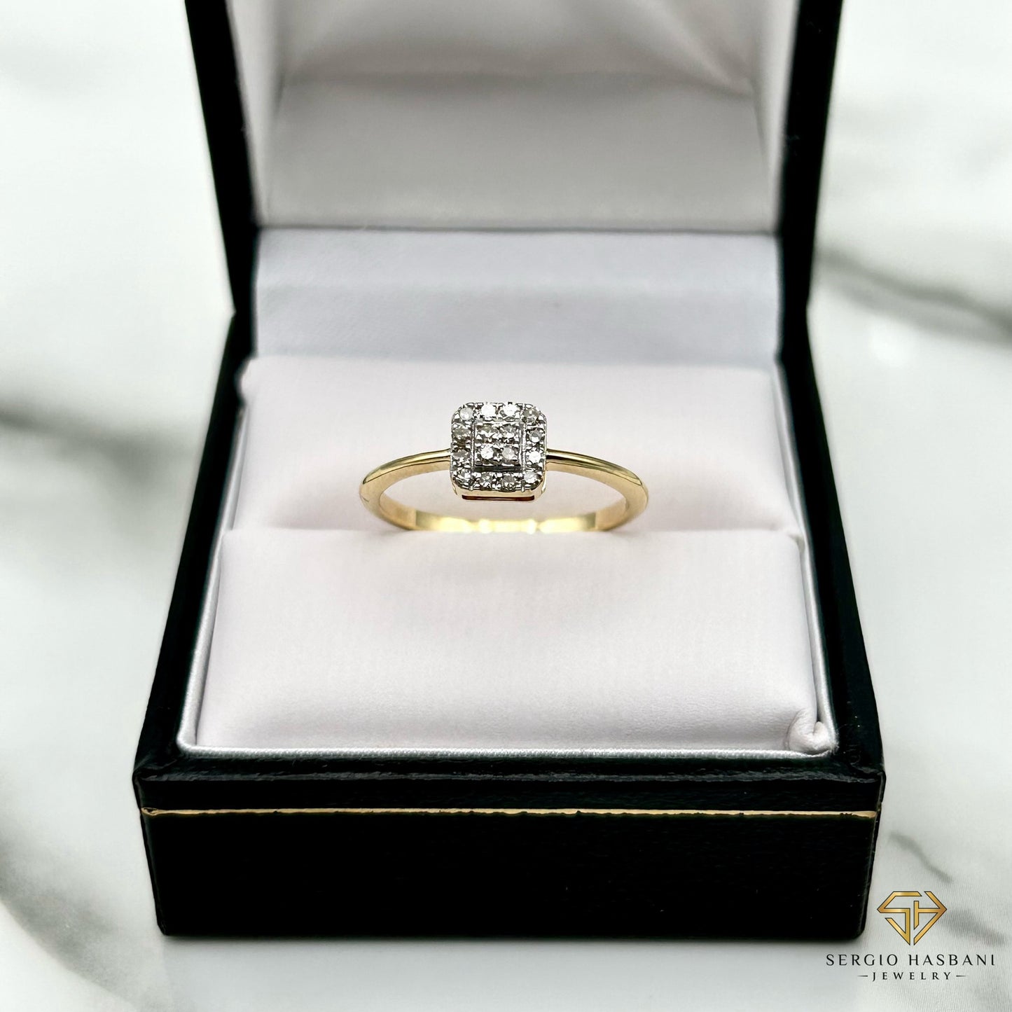 10K SQUARI Diamond Ring