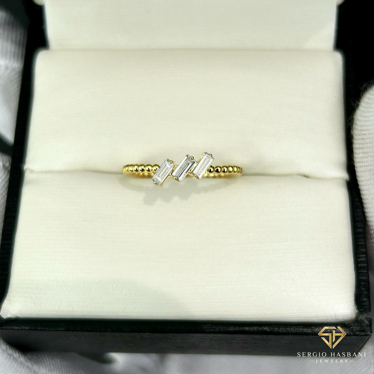 10K TRIGLI Diamond Ring