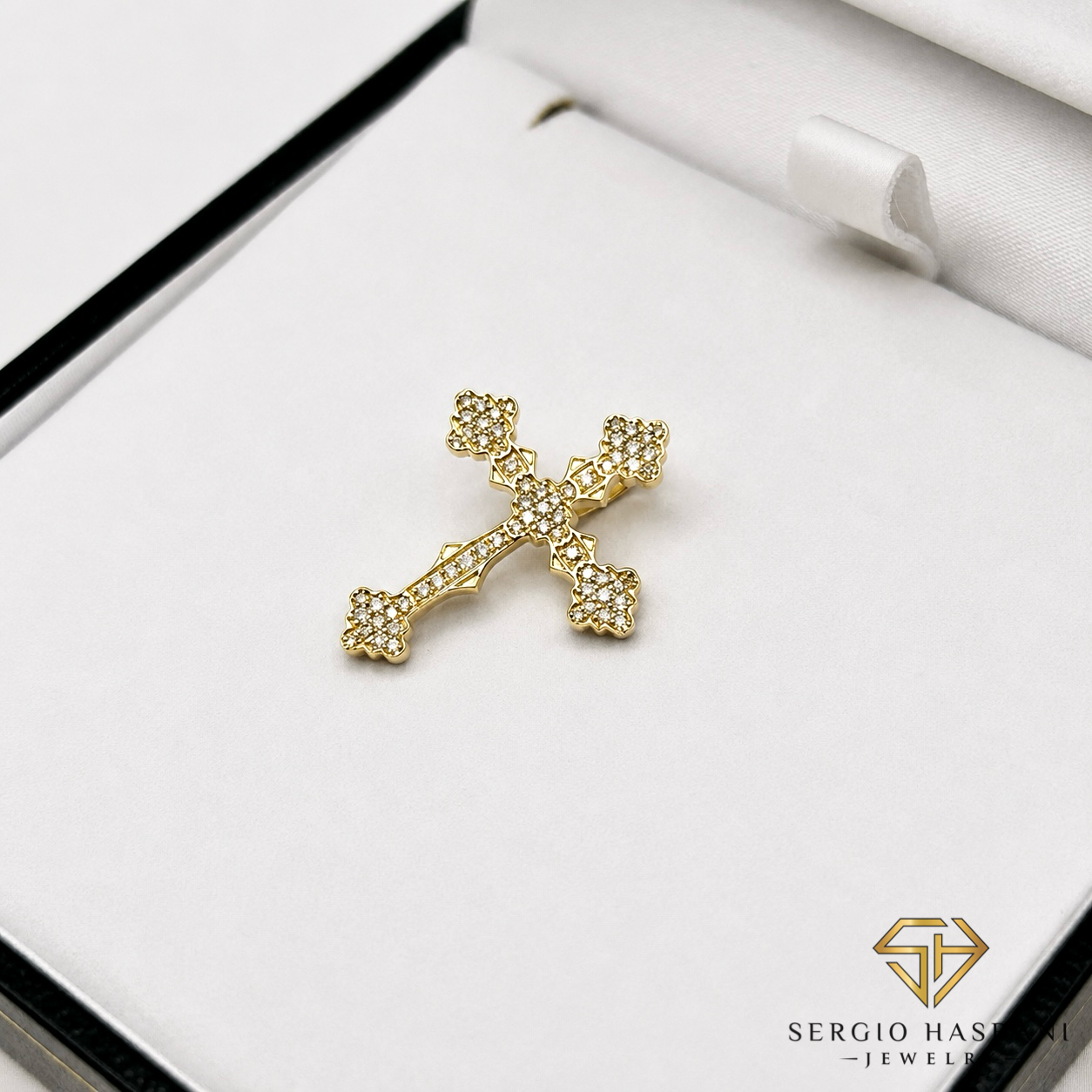 10K VANIA Diamond Cross Pendant