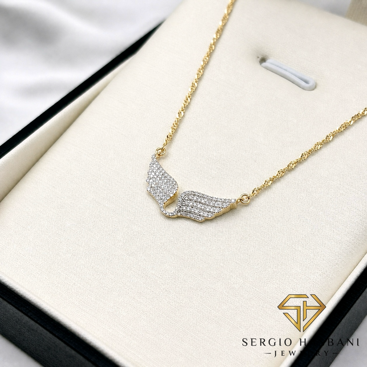 10K WINGS Diamond Necklace